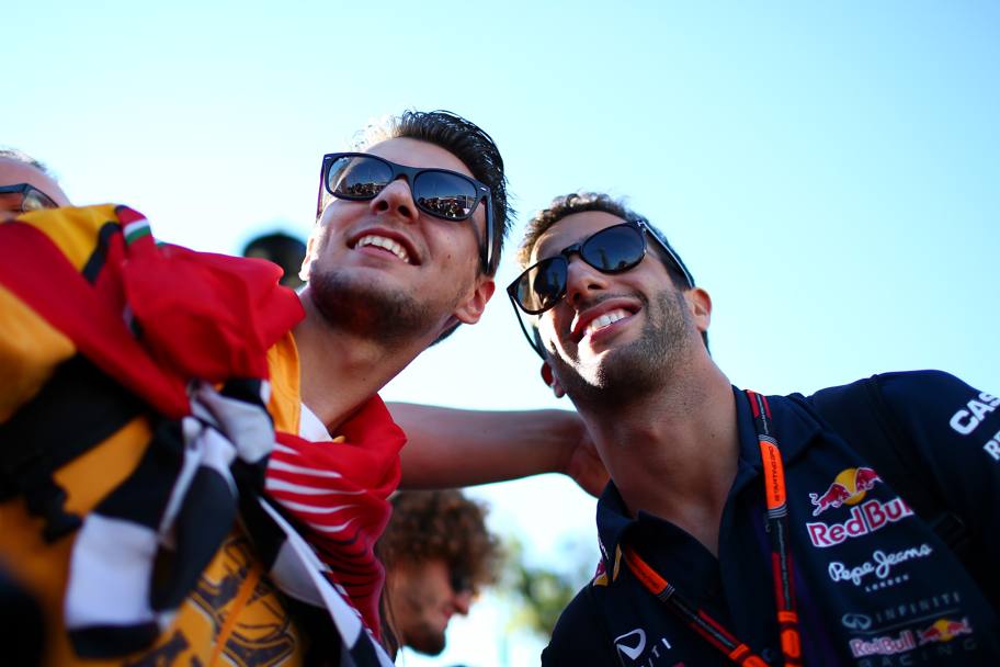 Selfie con Daniel Ricciardo. Ansa